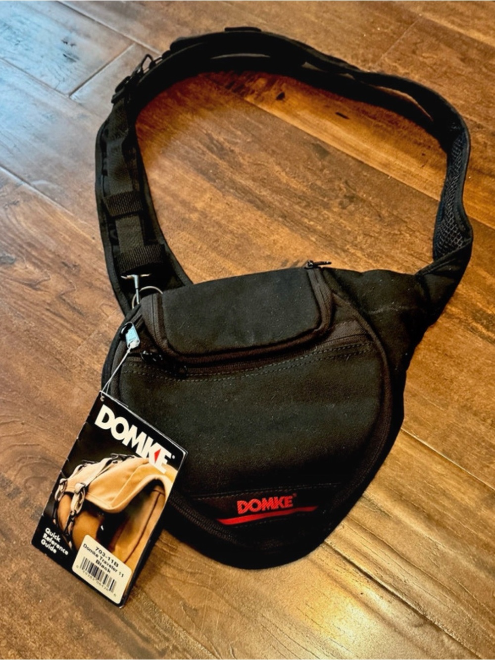 Domke quick shot sling Medium (Black canvas) Camera bag. NWT